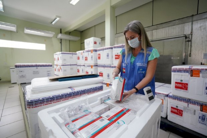 Estado recebeu o maior lote de vacinas contra a Covid-19 com 309 mil doses