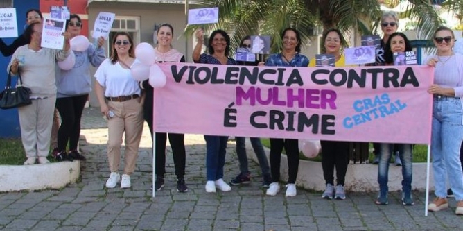 Passeata alusiva ao Dia Municipal de Combate à Violência Contra a Mulher