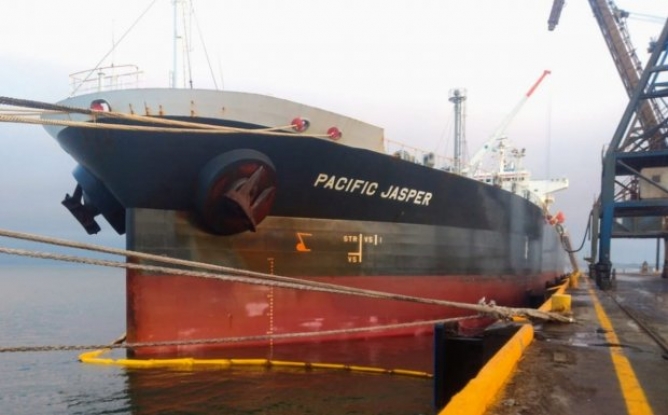 Porto de São Francisco do Sul: Dois navios levam 25 milhões de litros de óleo de soja para China